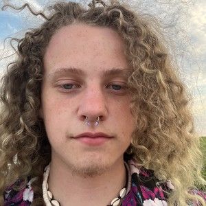 Meet your Posher, Hayden